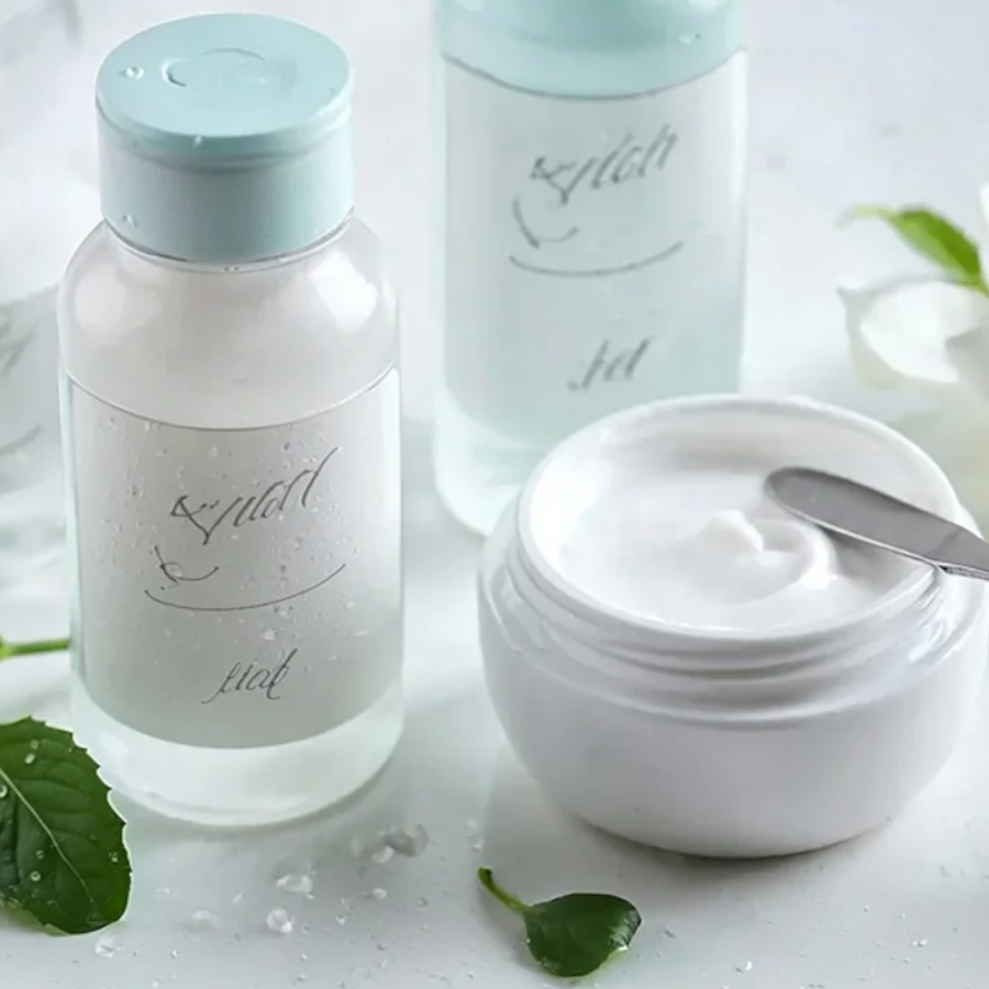 5 Lightweight Body Lotions Under ₹500 That Don't Feel Sticky In Humidity