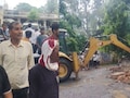 कोर्ट परिसर में बड़ा हादसा, तेज बारिश के कारण जर्जर दीवार गिरने से दो की मौत, दो गंभीर घायल