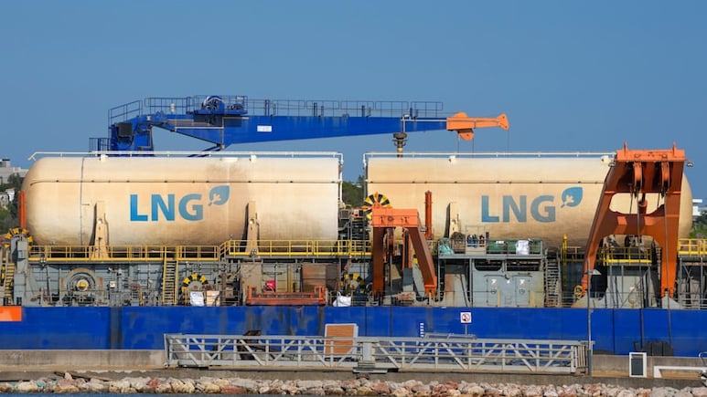 LNG Buyers To Seek Heavier Discounts From Qatar, UAE Amid Hormuz Deadlock