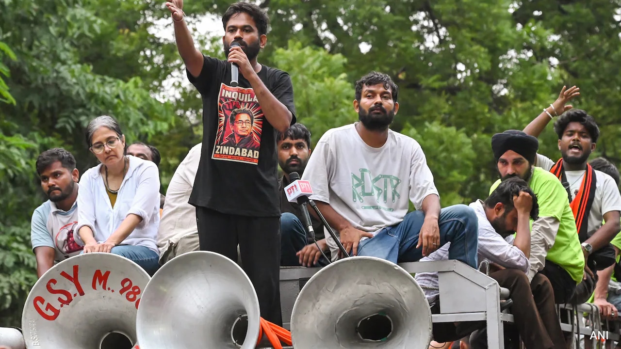 "Long Live Student Power": Cockroach Janta Party As Dharmendra Pradhan Quits