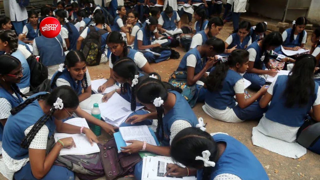 'कंफ्यूज्ड हैं कि 10वीं की पढ़ाई करें या 11वीं की...' CBSE सेकेंड बोर्ड रिजल्ट में देरी पर फूट रहा गुस्सा