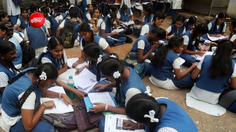 'कंफ्यूज्ड हैं कि 10वीं की पढ़ाई करें या 11वीं की...' CBSE सेकेंड बोर्ड रिजल्ट में देरी पर फूट रहा गुस्सा