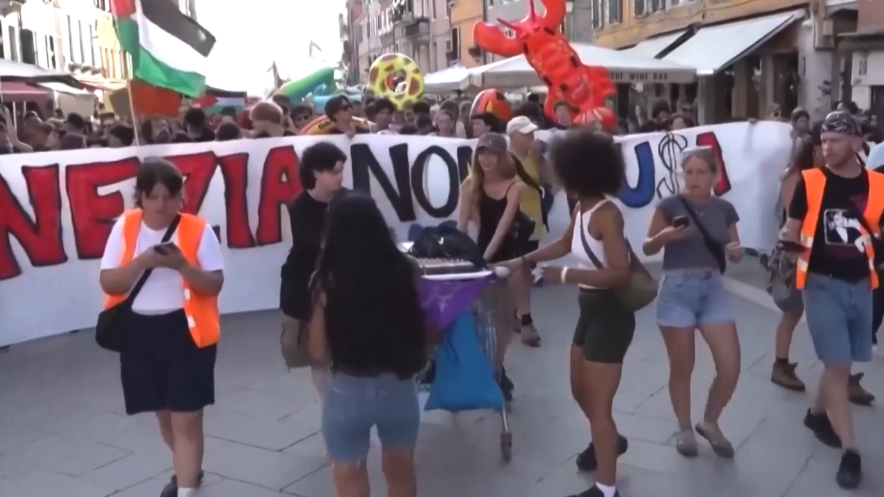 Hundreds Protest As US Envoy Tilman Fertitta Arrives In Venice On Superyacht