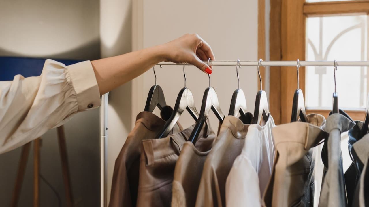 How To Build A Budget-Friendly Capsule Wardrobe How To Build A Budget-Friendly Capsule Wardrobe