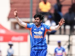 India vs Zimbabwe LIVE Score, 2nd T20I: 156.7 Kmph Pacer Leaks Runs, India Commit Massive Blunder