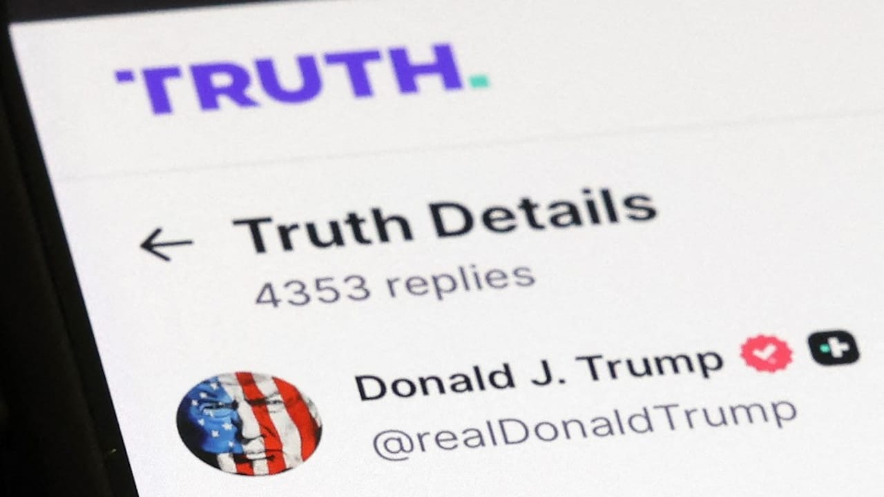 Trump's Sale Of Early Access To Truth Social Raises Eyebrows