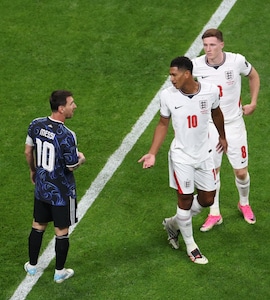 Jude Bellingham Argues With Lionel Messi, Then Almost Comes To Blows With Another Player