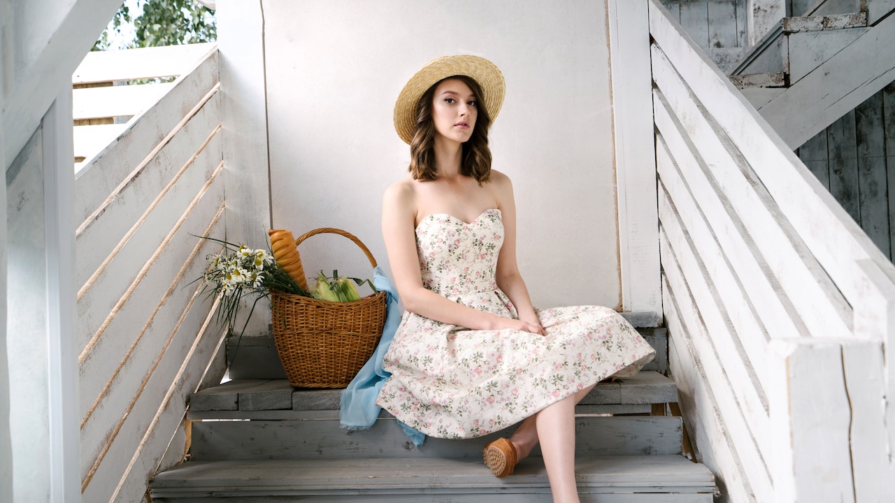 Easy tips to choose a dress for women Easy tips to choose a dress for women