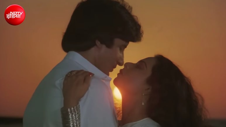 अमिताभ की आवाज, रेखा की अदायगी, 45 साल पुराना वो गाना, जिसके जावेद अख्तर ने लिखे थे बोल, बिग बी ने कहा था- &lsquo;हां, हमको मोहब्बत है&rsquo;