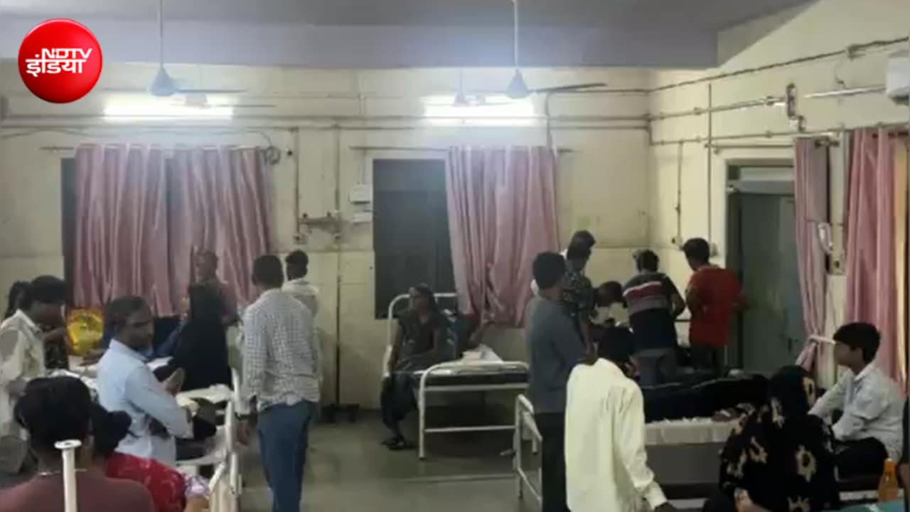 झालावाड़ में लंगर खाने के बाद 300 से अधिक लोग बीमार, फूड पॉइजनिंग की शिकायत के बाद हॉस्पिटल में भर्ती