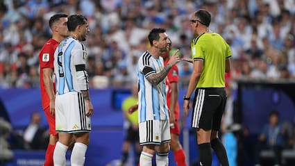 'Speak To Me Properly': Messi Clashes With Referee During Switzerland Match