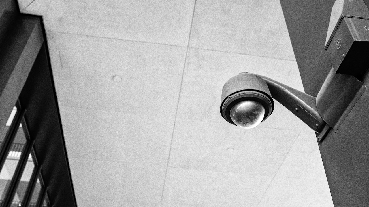 Top features to consider when buying a security camera