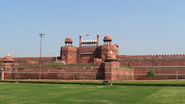 Bomb Scare: Mumbai Police Receive Call Threatening To Blow Up Red Fort In Delhi