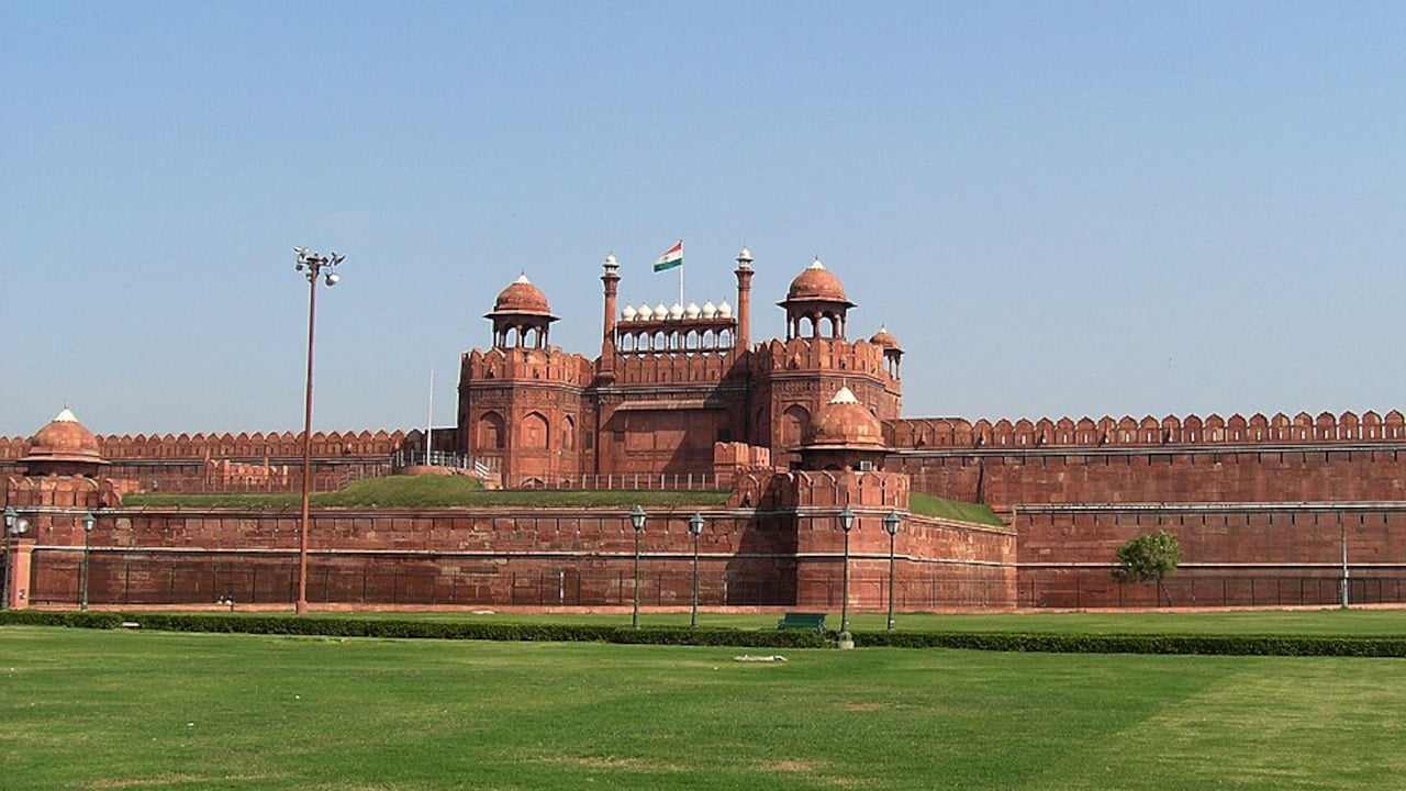 Bomb Scare: Mumbai Police Receive Call Threatening To Blow Up Red Fort In Delhi