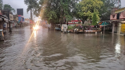 राजस्&zwj;थान में फ&zwj;िर वापस आया मॉनसून, 27 जुलाई तक रहेगा एक्&zwj;ट&zwj;िव; &nbsp;जयपुर-सीकर सह&zwj;ित 12 ज&zwj;िलों में बार&zwj;िश&nbsp;
