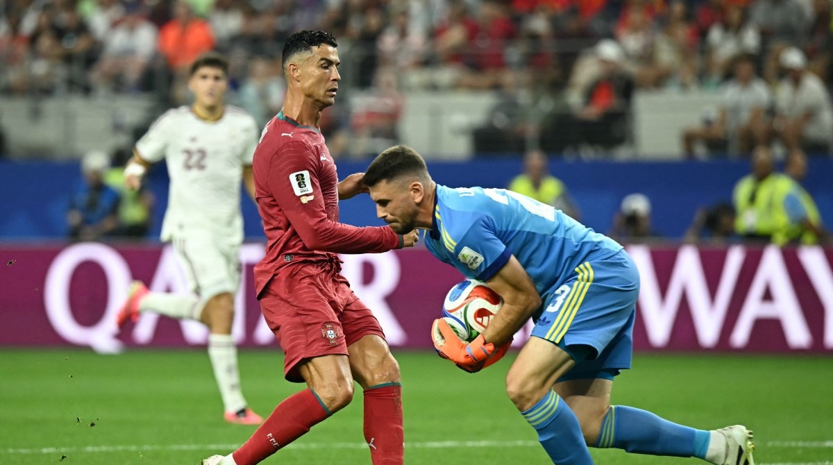 Spain beats Portugal 1-0, breaking a long-standing World Cup clean-sheet record