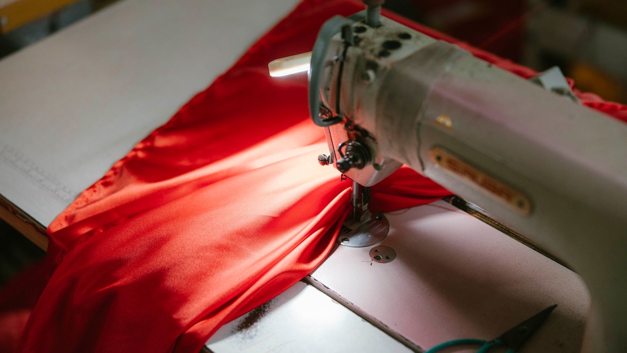 How To Choose A Sewing Machine For Denim, Knits And Fine Fabrics