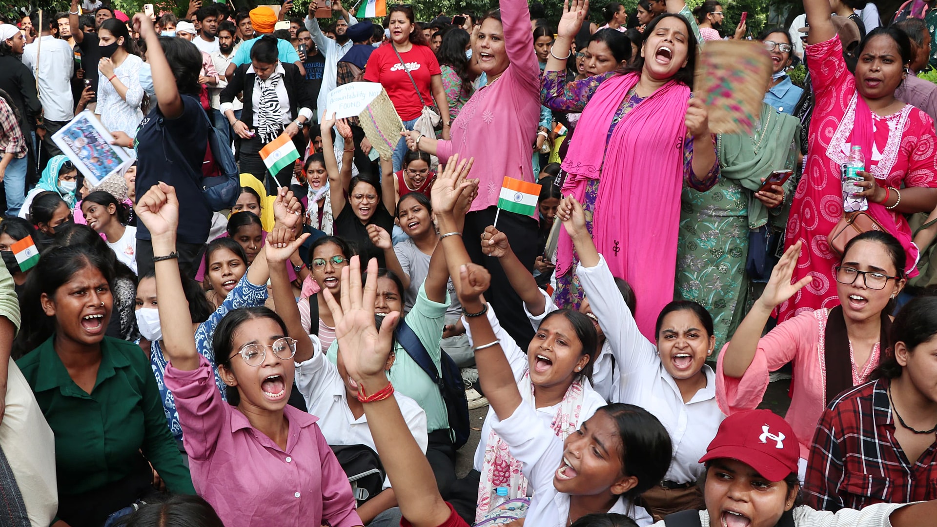 Paper Leak Protest: What Does India Think Now? Cvoter Survey Reveals