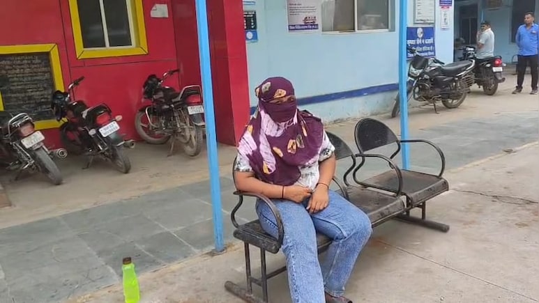 मेडिकल जांच के लिए 6 घंटे भटकती रही रेप पीड़िता, भिंड जिला अस्पताल की बड़ी लापरवाही