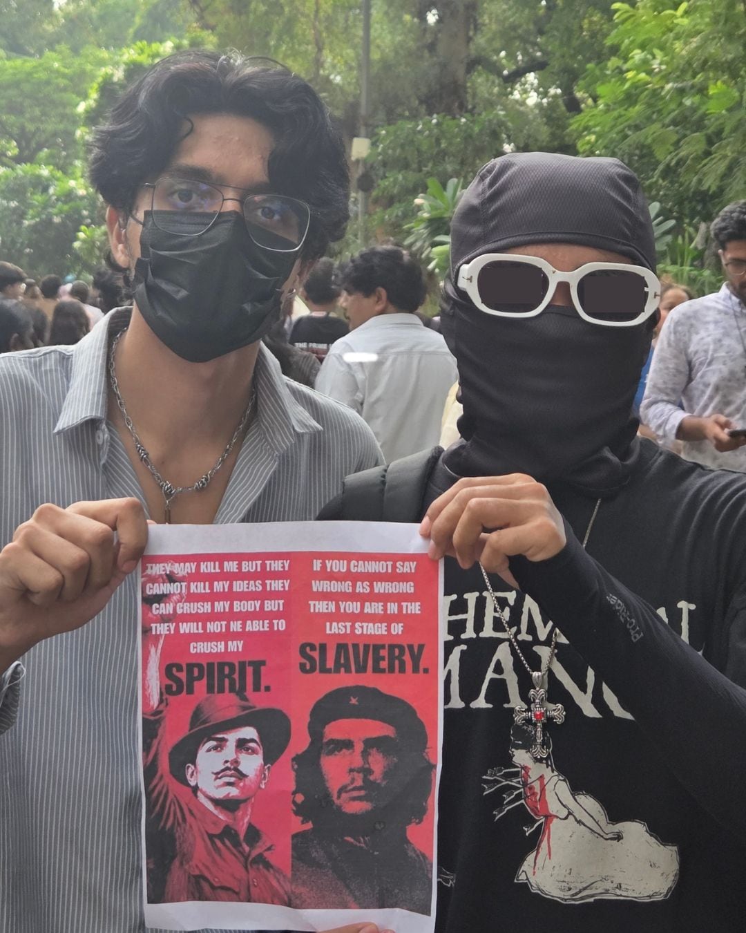 आयुष और सचिन डीयू में पढ़ाई करते हैं और यूनिवर्सिटी के मना करने पर भी जंतर-मंतर पहुंचे थे (फोटो- एनडीटीवी)