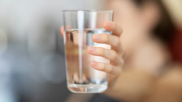 Drinking water from a meal could cause certain stomach discomfort