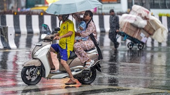 Will It Rain In Mumbai Today? City Braces for Thundershowers And 4.66-Metre High Tide