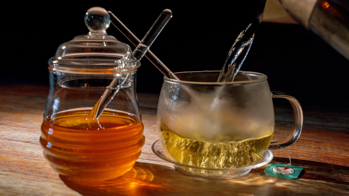 Honey And Warm Water For Weight Loss: Does The Popular Morning Ritual Work?