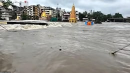 Nashik News: नाशिकला महापूराचा धोका! दुतोंड्या मारुतीच्या गळ्यापर्यंत पोहोचलं पाणी!'या' भागांमध्ये येणार पाणी