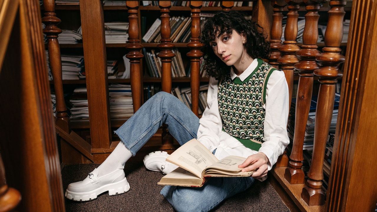 Poetcore is the trend turning everyday outfits into little works of art