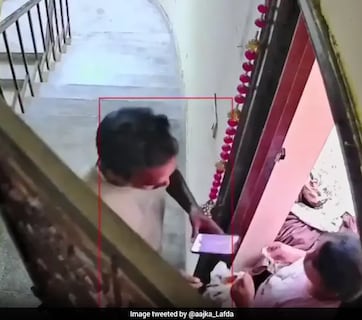 घर में घुसने की कोशिश कर रहा था डिलीवरी बॉय! वायरल CCTV फुटेज ने सुरक्षा को लेकर छेड़ी बहस