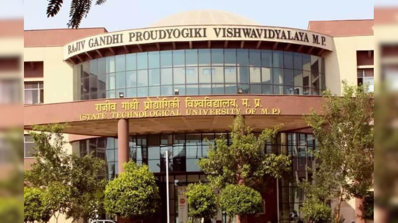 RGPV भोपाल में एग्जाम से पहले चोरी पेपर, प्रबंधन ने दर्ज कराई FIR; कांग्रेस ने सरकार को घेरा