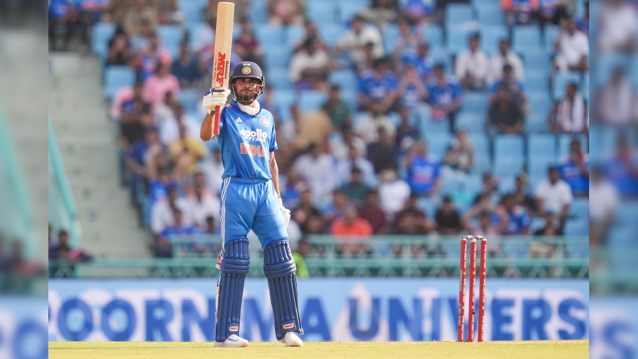 India vs England LIVE Score: दर्द से जूझते गिल हुए रिटायर्ड हर्ट, वॉशिंगटन सुंदर ने संभाला मोर्चा