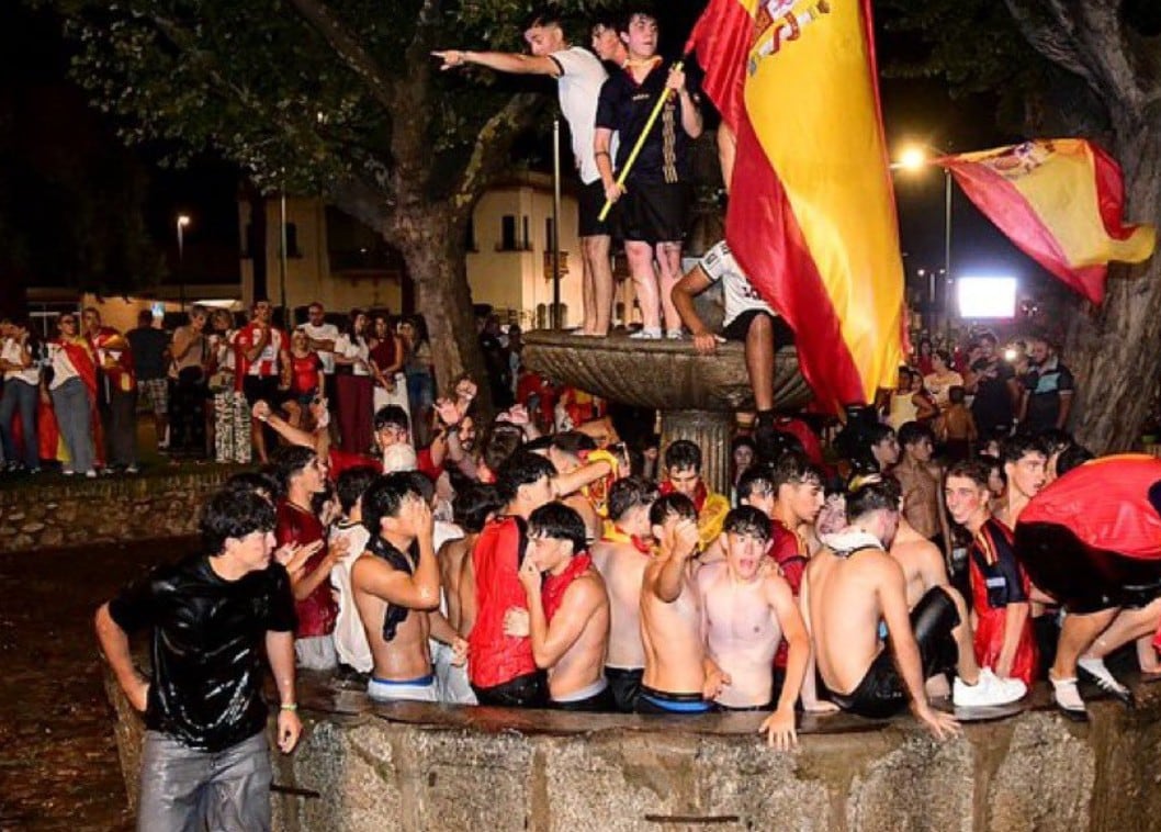13-year-old dies as fountain collapses during Spain World Cup victory celebrations