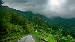 6 Beautiful Monsoon Getaways Within 3 Hours Of Bengaluru For A Refreshing Weekend Escape