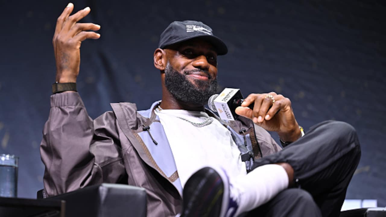 Lebron James To Play For 76ers, Says It Will Be His Last Destination