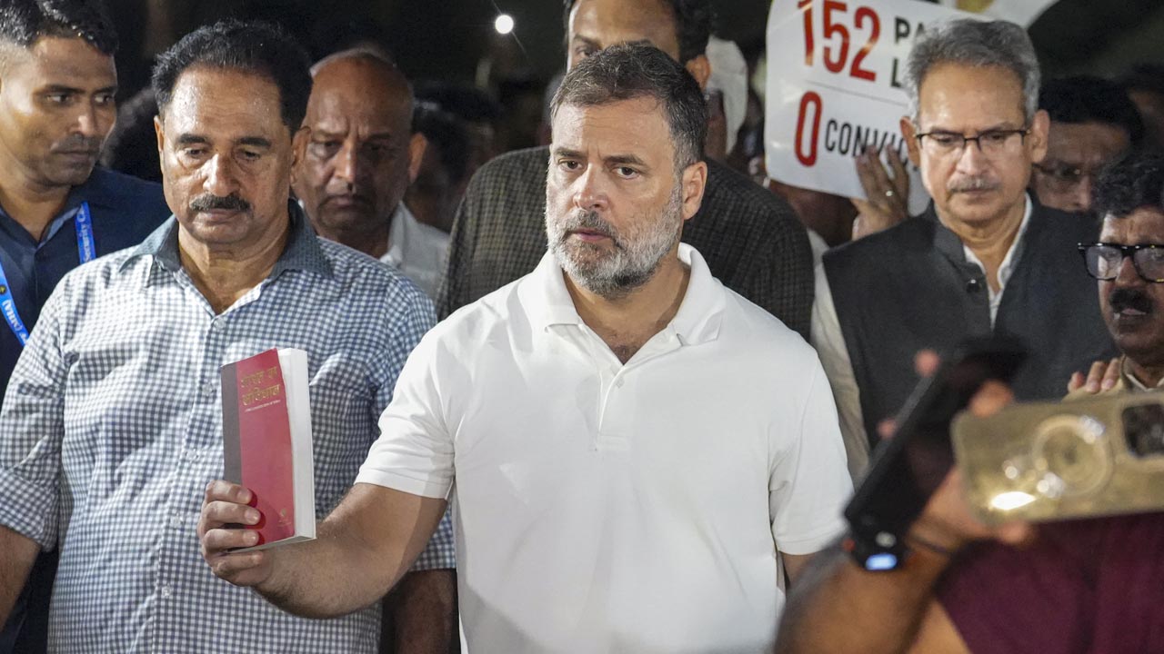 Rahul Gandhi, Opposition MPs Protest At Gandhi Smriti To Support Students