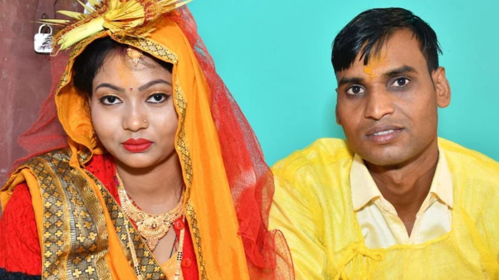 dsp santosh kumar patel ACP Bhopal wife roshni patel dsp santosh kumar patel ACP Bhopal wife roshni patel