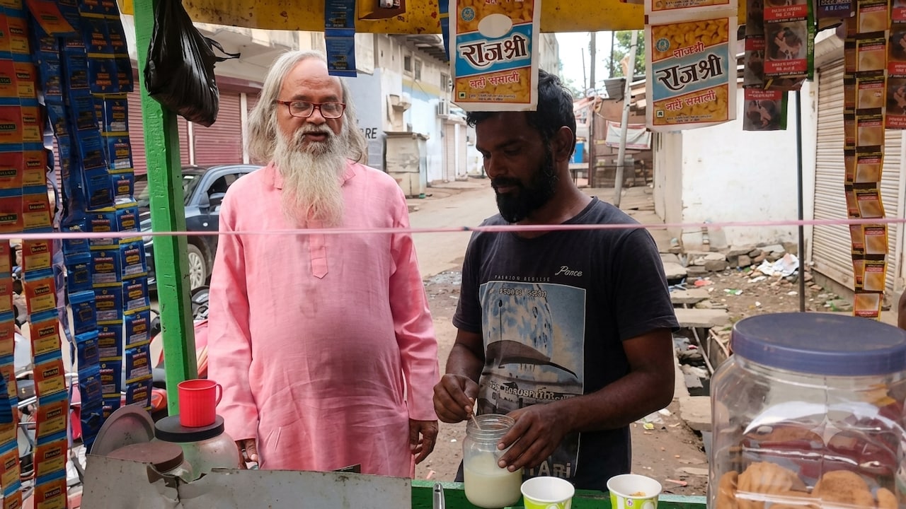 Rewa tea seller son salman neet success story Rewa tea seller son salman neet success story