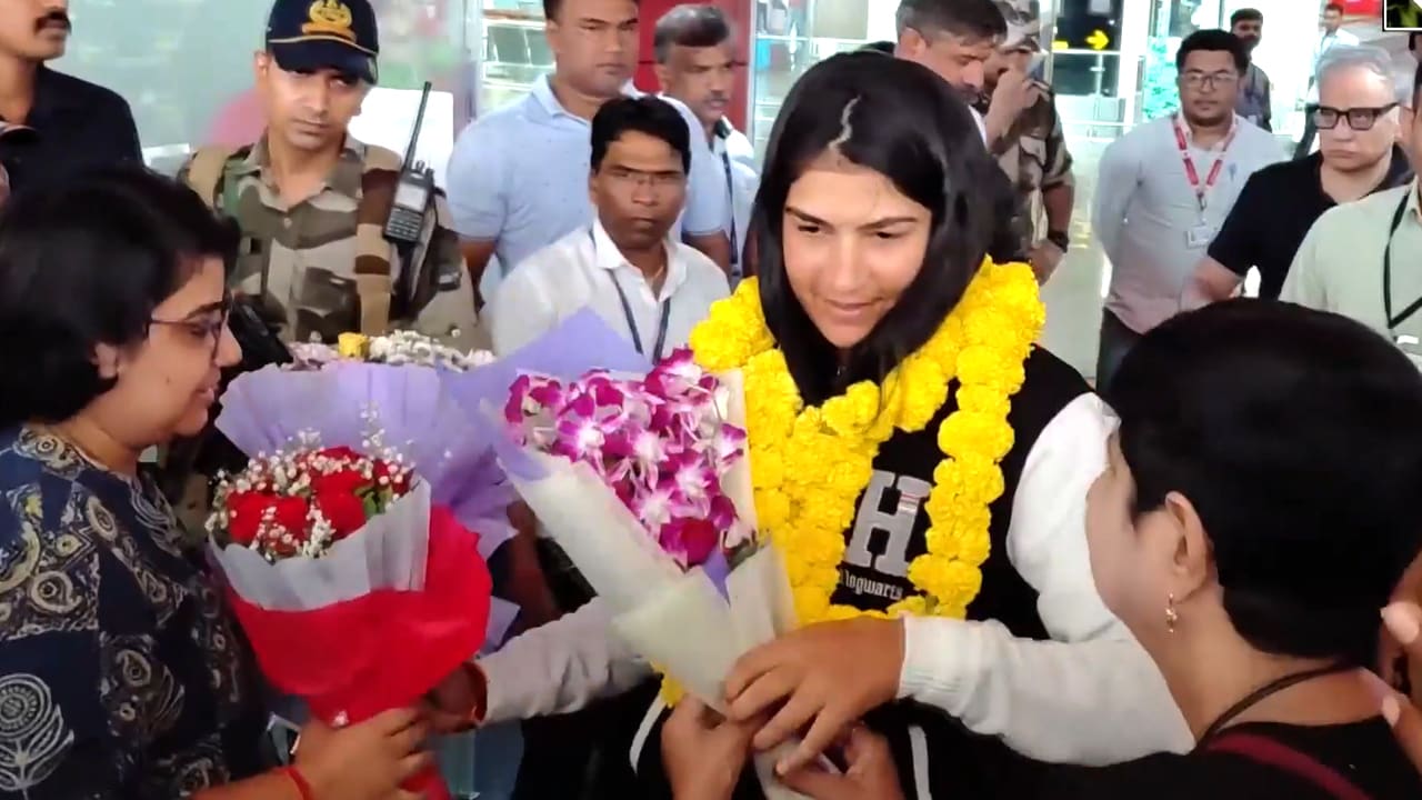 Vadodara Gives Hero's Welcome To Yastika Bhatia After Historic Lord's Century
