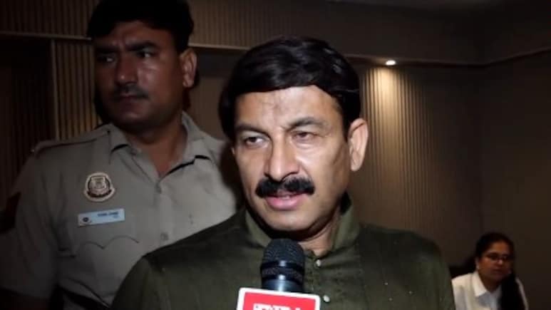 छात्रों की मांगें मान ली गई हैं, अब विरोध प्रदर्शन खत्म हो... धर्मेंद्र प्रधान के इस्तीफे पर मनोज तिवारी