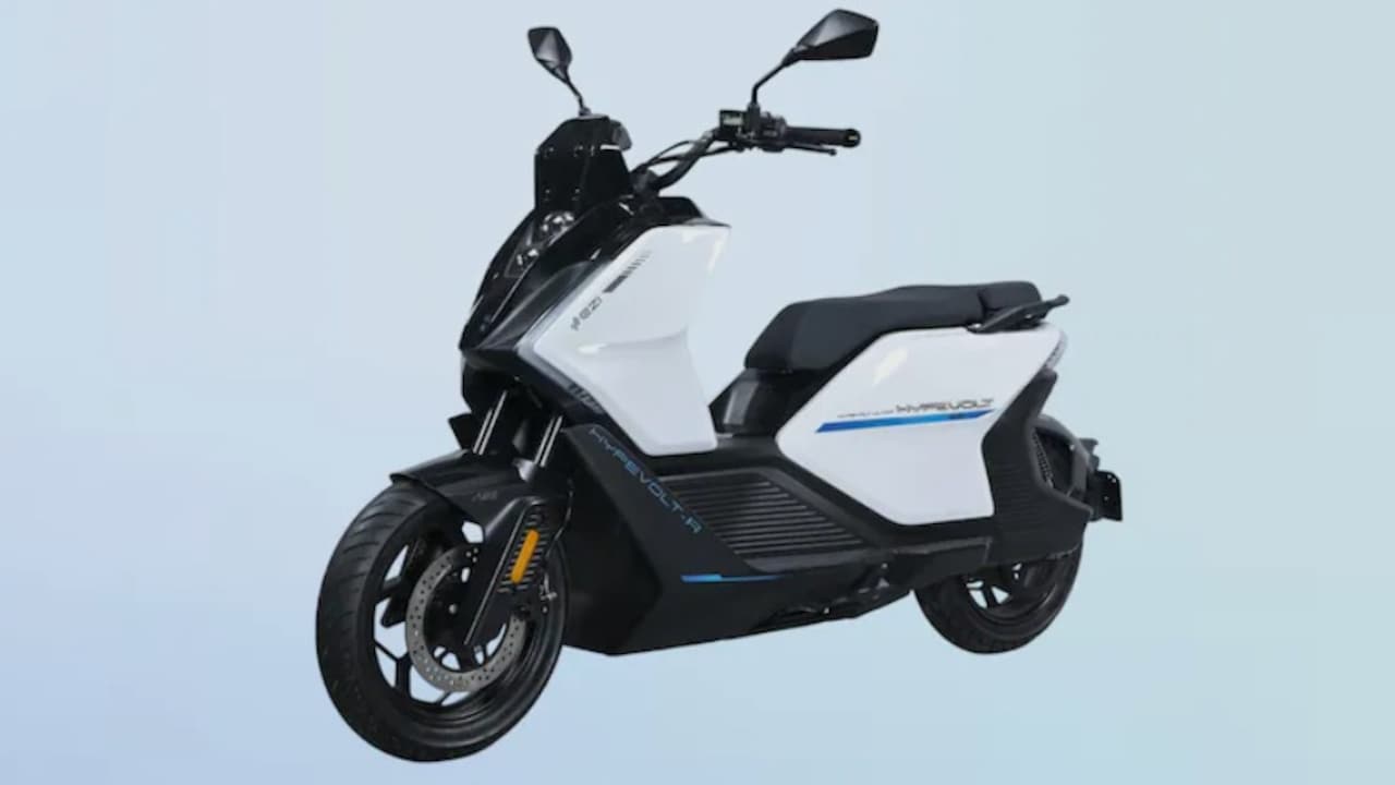 Keeway ने लॉन्च किया 180 km रेंज और ADAS फीचर वाला पहला EV स्कूटर, सिर्फ ₹5000 में करें बुक