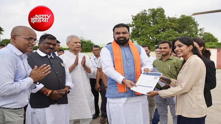 अब आसमान से देखिए बिहार; CM सम्राट चौधरी ने पटना जॉय राइड का किया शुभारंभ, क्या है हेली और एयर टूरिज्म सेवा