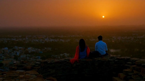What Is 'Dusking,' The New Travel Trend We Have Already Seen In Yeh Jawaani Hai Deewani?