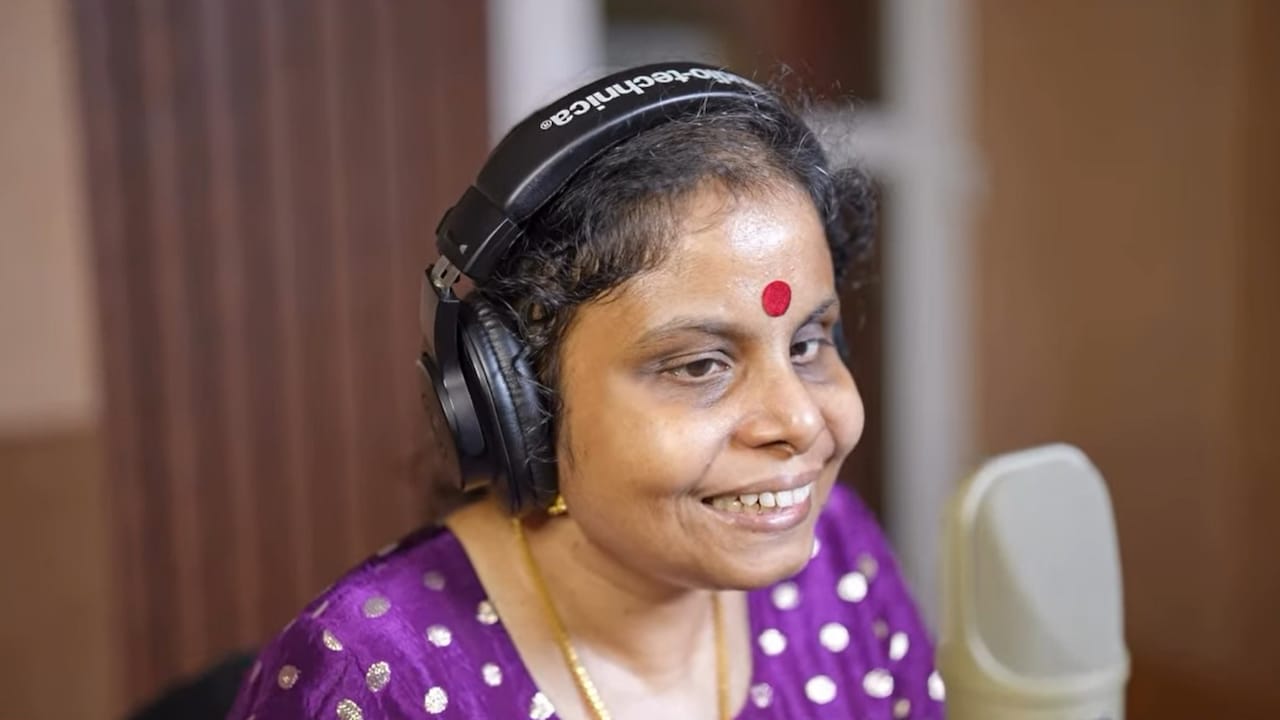 Success Story: अंधेरी दुनिया को गायकी से किया रोशन, बिना ट्रेनिंग 100 राग सीखने वाली वैकोम विजयलक्ष्मी ने जीता नेशनल अवॉर्ड