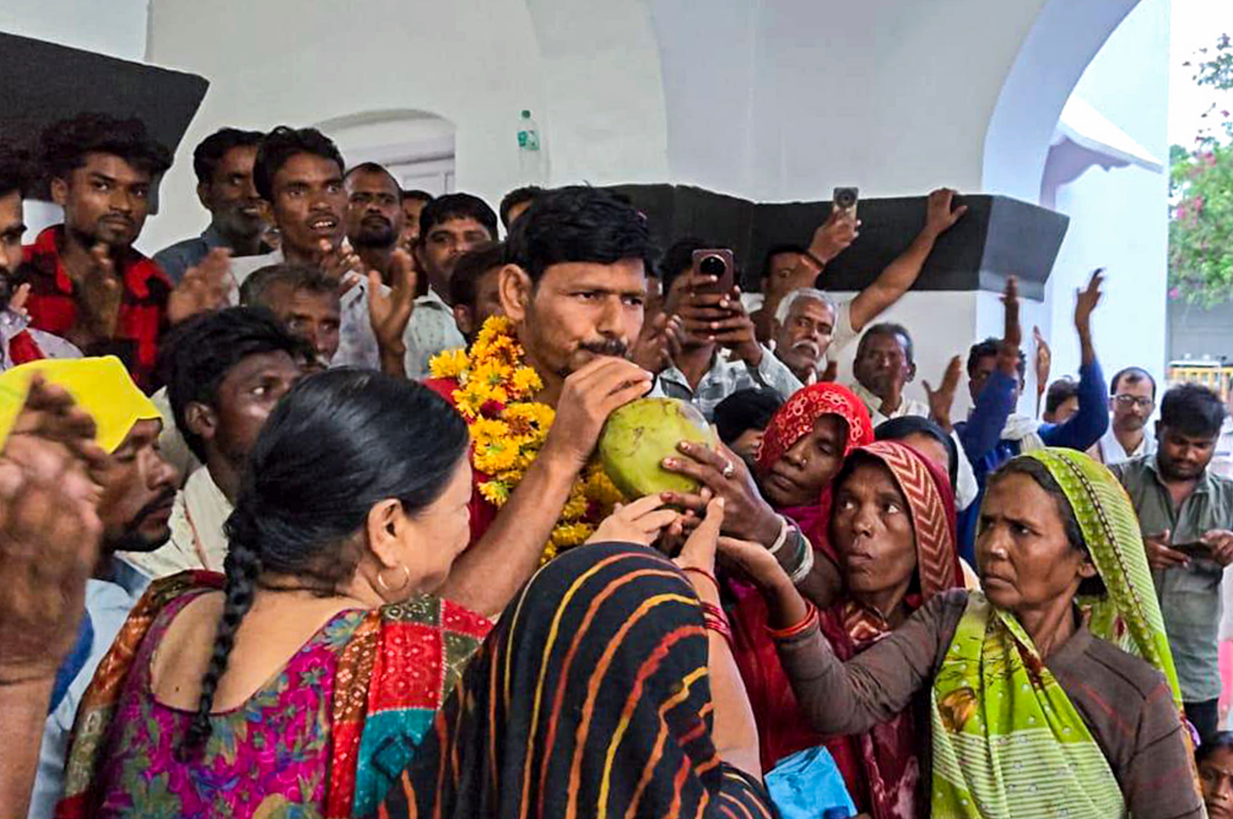 Ken-Betwa protest leader ends 18-day hunger strike after government orders fresh surveys