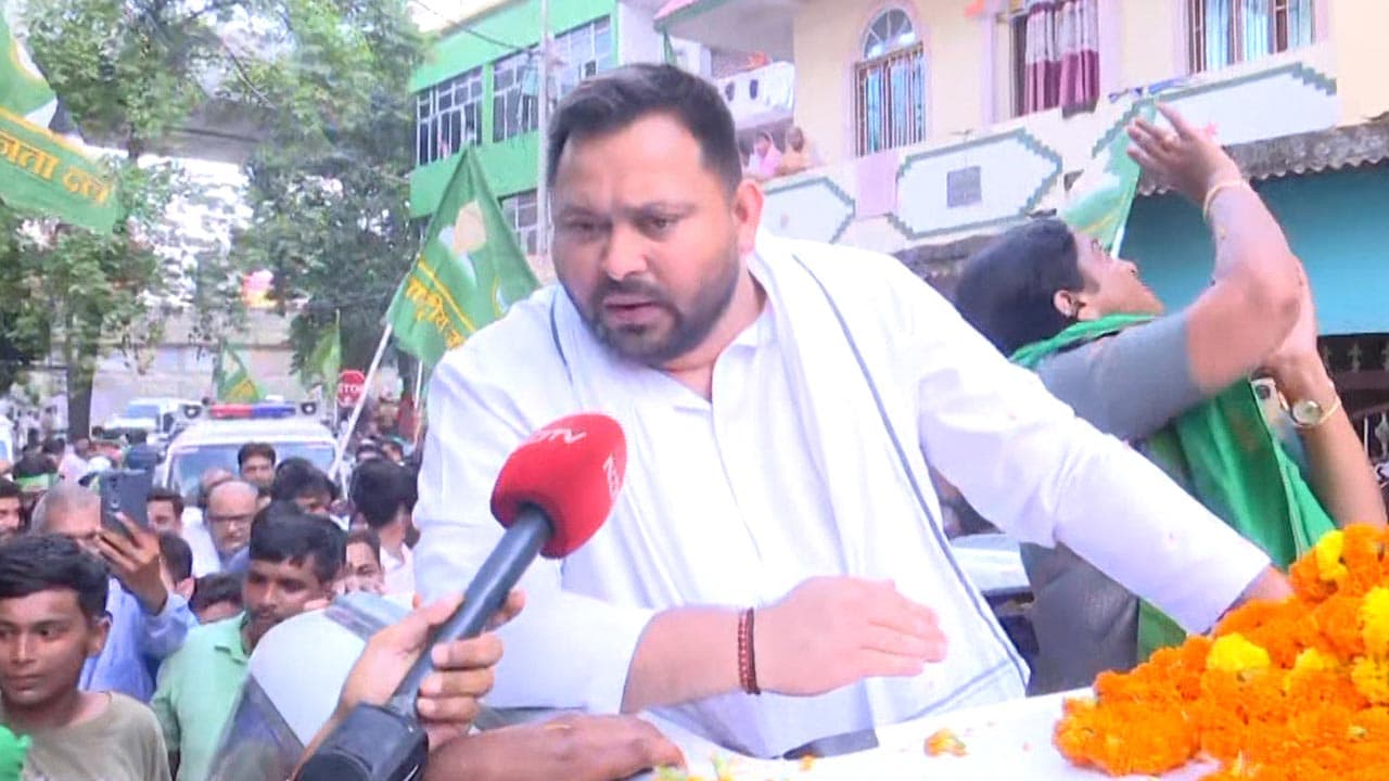 'AK-47 Never Used Against Protests Before': Tejashwi Yadav Demands Inquiry