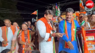 सिर्फ ₹100 के इनाम से मनोज तिवारी हुए मालामाल, बांकीपुर में याद आया संघर्ष का वो दौर, मंच पर ही भावुक