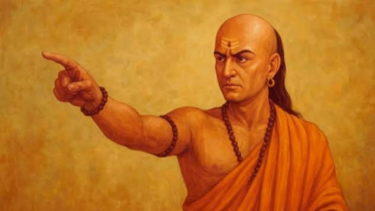 Chanakya Niti: जीवन का कोई भी फैसला नहीं होगा गलत, बस याद रखें चाणक्य की ये 4 अमूल्य सीख