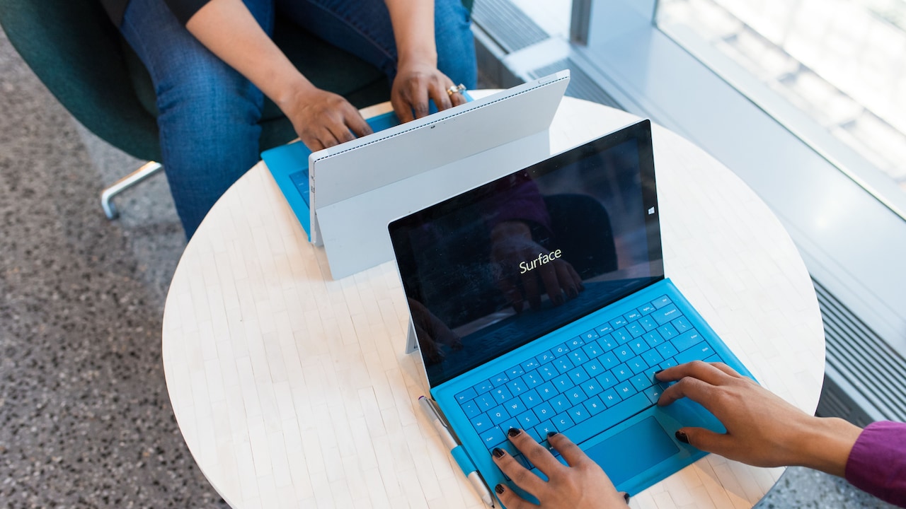 Thin And Light Laptop Vs Performance Laptop: Which Should You Buy?