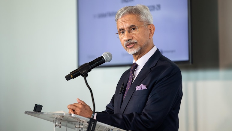 Jaishankar Speaks to Iran FM Araghchi, Urges Halt To Attacks On Shipping